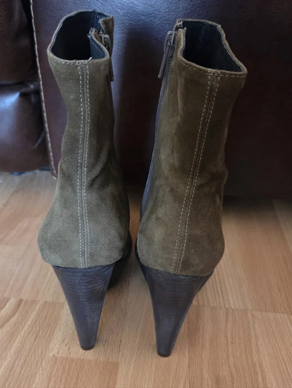 Pour La Victoire Olive Suede Platform Ankle Boots Size 6 Whimsigoth Boho Fall